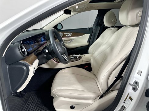 Used 2020 Mercedes-Benz E 350 4MATIC Sedan image 23