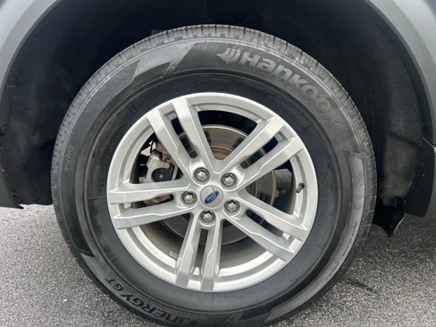 Used 2022 Ford Explorer XLT image 15