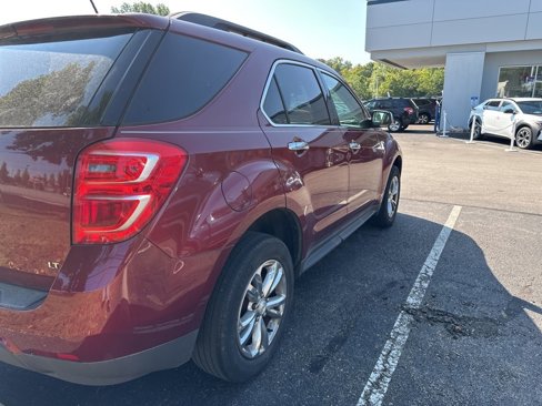 Used 2017 Chevrolet Equinox LT w/ Convenience Package image 3