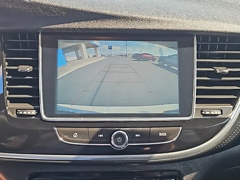 Used 2019 Buick Encore Essence image 18