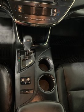 Used 2016 Toyota Avalon XLE image 28