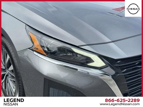 Used 2024 Nissan Altima 2.5 SV image 8
