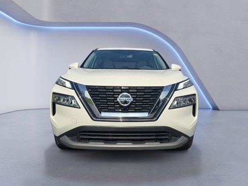 Used 2021 Nissan Rogue SV image 9