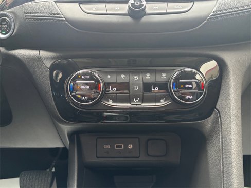 Used 2023 Buick Encore GX Essence w/ Experience Buick Package image 24