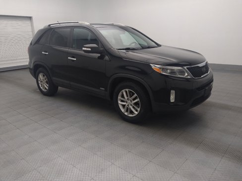 Used 2015 Kia Sorento LX image 11