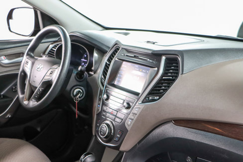 Used 2017 Hyundai Santa Fe SE image 25