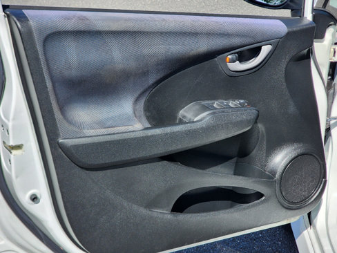 Used 2010 Honda Fit Sport image 27