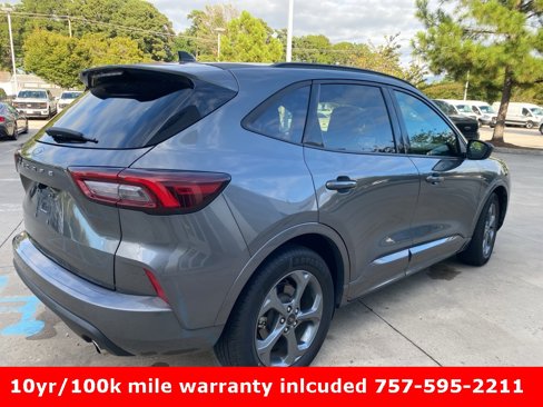 Used 2023 Ford Escape ST-Line image 5