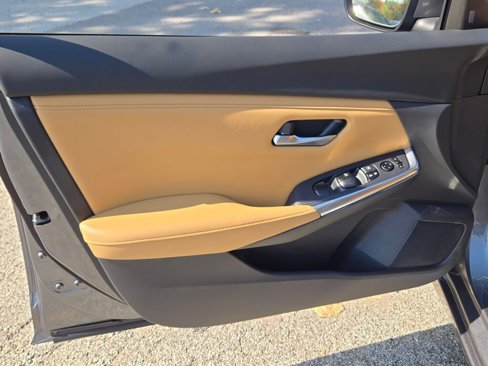 Used 2020 Nissan Sentra SV w/ SV Premium Package image 23