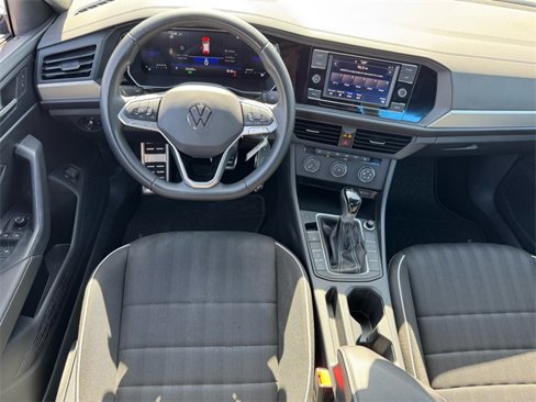 Certified 2024 Volkswagen Jetta Sport image 11