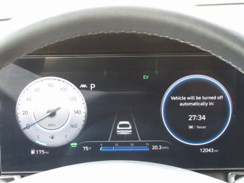 Used 2023 Hyundai Elantra Limited image 21