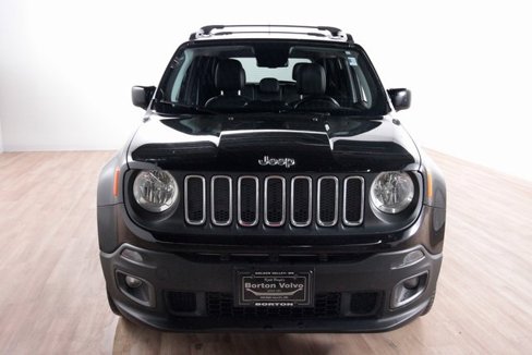Used 2018 Jeep Renegade Latitude w/ Cold Weather Group image 2