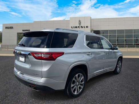 Used 2019 Chevrolet Traverse Premier w/ Driver Confidence II Package image 3