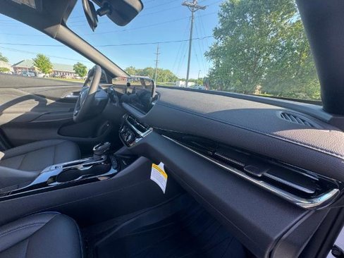 New 2025 Buick Envista Sport Touring w/ Convenience I Package image 26