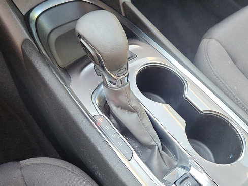Used 2022 Chevrolet Malibu LT image 28