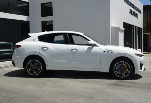 Used 2022 Maserati Levante Modena image 5