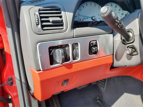Used 2002 Ford Thunderbird image 10