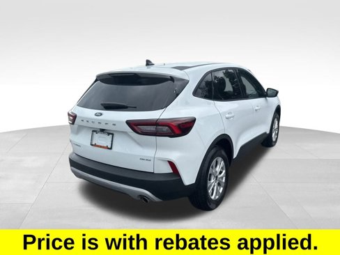 Used 2025 Ford Escape Active w/ Cold Weather Package image 3