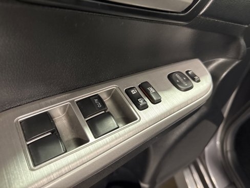 Used 2014 Toyota Camry SE image 11