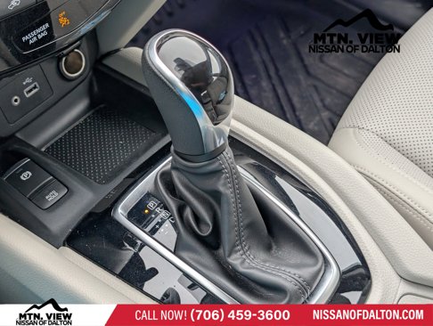 Used 2019 Dodge Grand Caravan SXT image 13