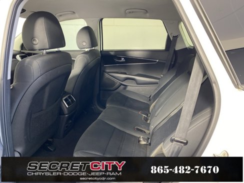 Used 2020 Kia Sorento LX w/ LX I4 Convenience Package image 27