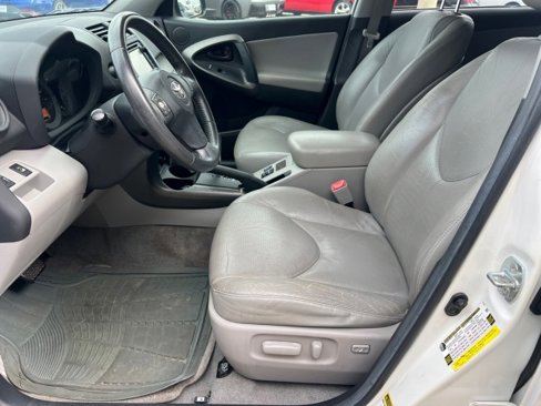 Used 2012 Toyota RAV4 Limited image 14