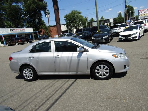 Used 2010 Toyota Corolla image 8
