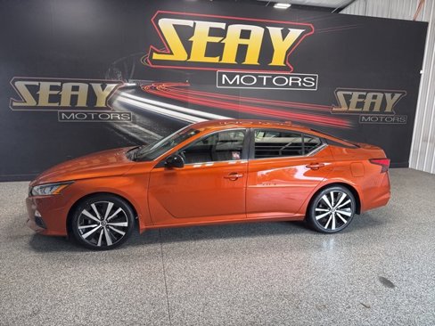 Used 2020 Nissan Altima 2.5 SR image 3
