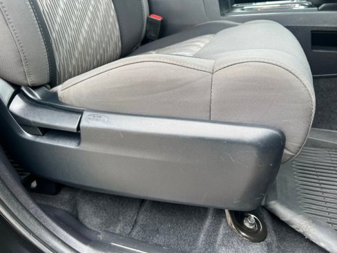 Used 2018 Toyota Tundra SR5 image 23
