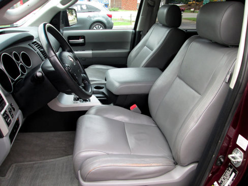 Used 2008 Toyota Sequoia Limited image 3