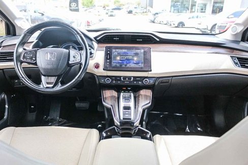 Used 2018 Honda Clarity Touring image 15