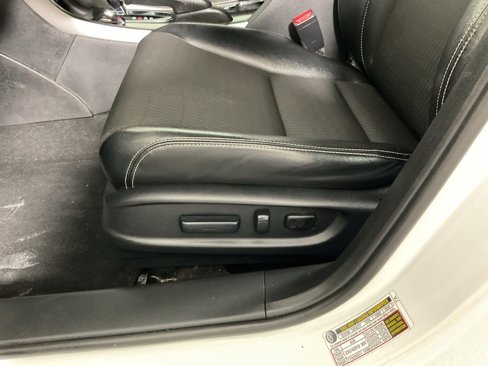 Used 2016 Honda Accord Sport image 19