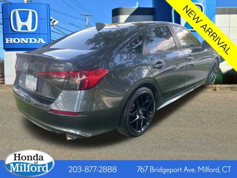Used 2022 Honda Civic Sport image 2