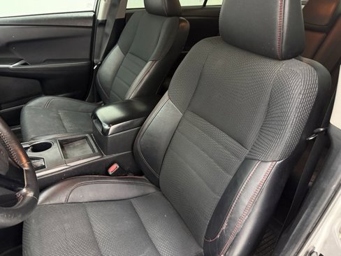 Used 2017 Toyota Camry SE image 15