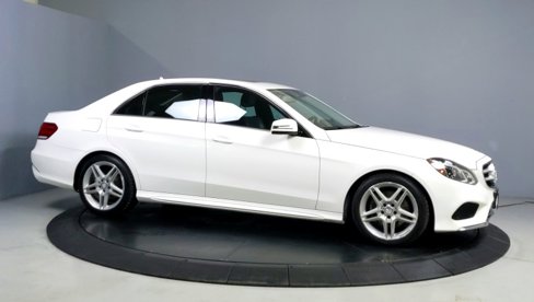 Used 2014 Mercedes-Benz E 350 4MATIC Sedan image 9