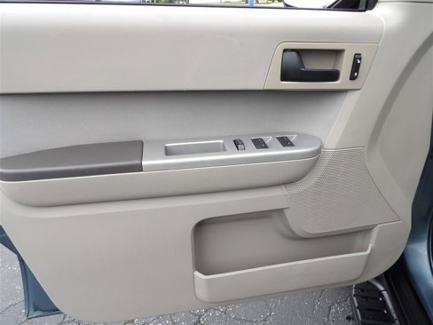 Used 2012 Ford Escape XLT image 10