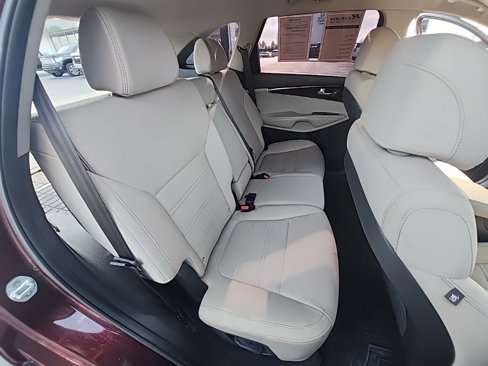 Used 2017 Kia Sorento LX w/ LX Convenience Package image 20