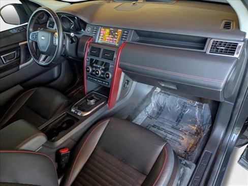 Used 2018 Land Rover Discovery Sport HSE image 22