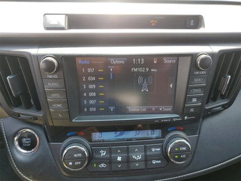 Used 2016 Toyota RAV4 Limited image 28