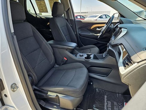 Used 2020 GMC Terrain SLE image 16