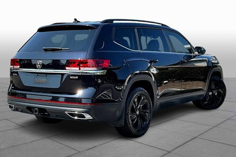 Used 2022 Volkswagen Atlas SE w/ Black Wheel Package image 12