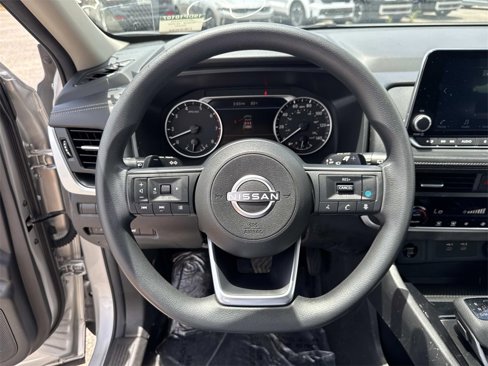 Used 2024 Nissan Rogue SV image 41
