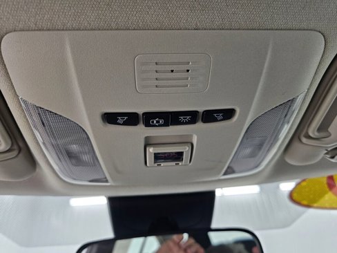 Used 2020 Toyota Corolla LE image 10
