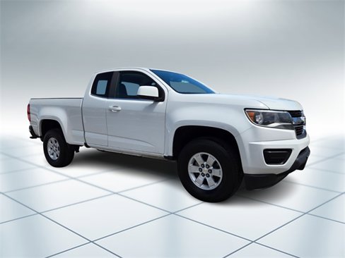 Used 2018 Chevrolet Colorado W/T w/ WT Convenience Package image 2