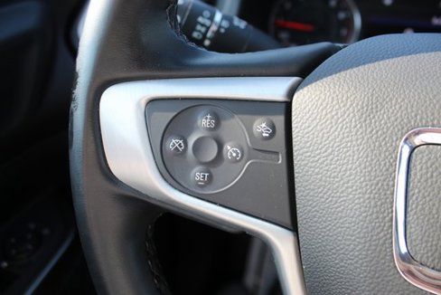 Used 2023 GMC Acadia SLT image 15