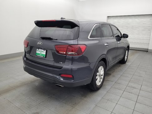 Used 2019 Kia Sorento LX image 9