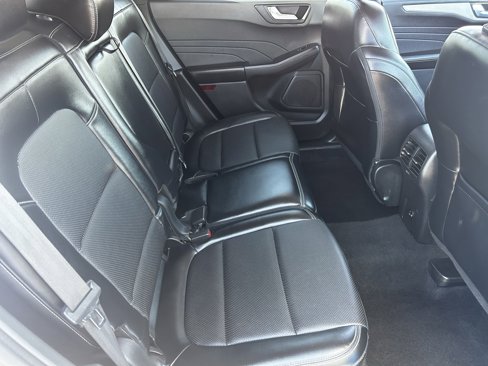 Used 2021 Ford Escape SEL image 12