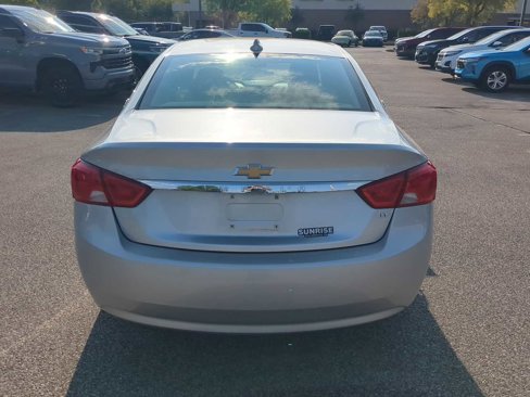 Used 2017 Chevrolet Impala LT image 7