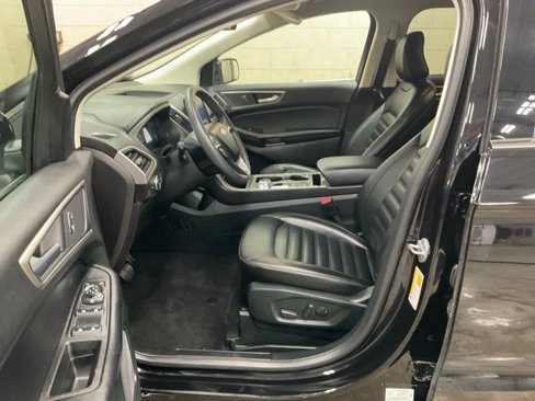 Used 2022 Ford Edge SEL w/ Convenience Package image 9