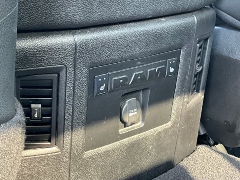 Used 2013 RAM 1500 Laramie w/ Convenience Group image 35